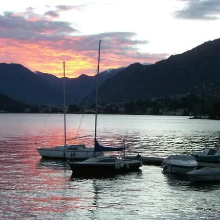 2 Livelli Con Vista Di Лено